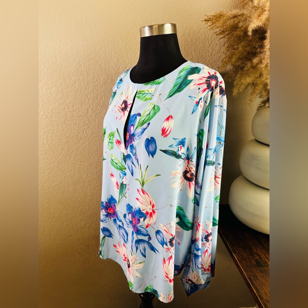 H&M Floral Blouse NWT - Picture 2 of 3